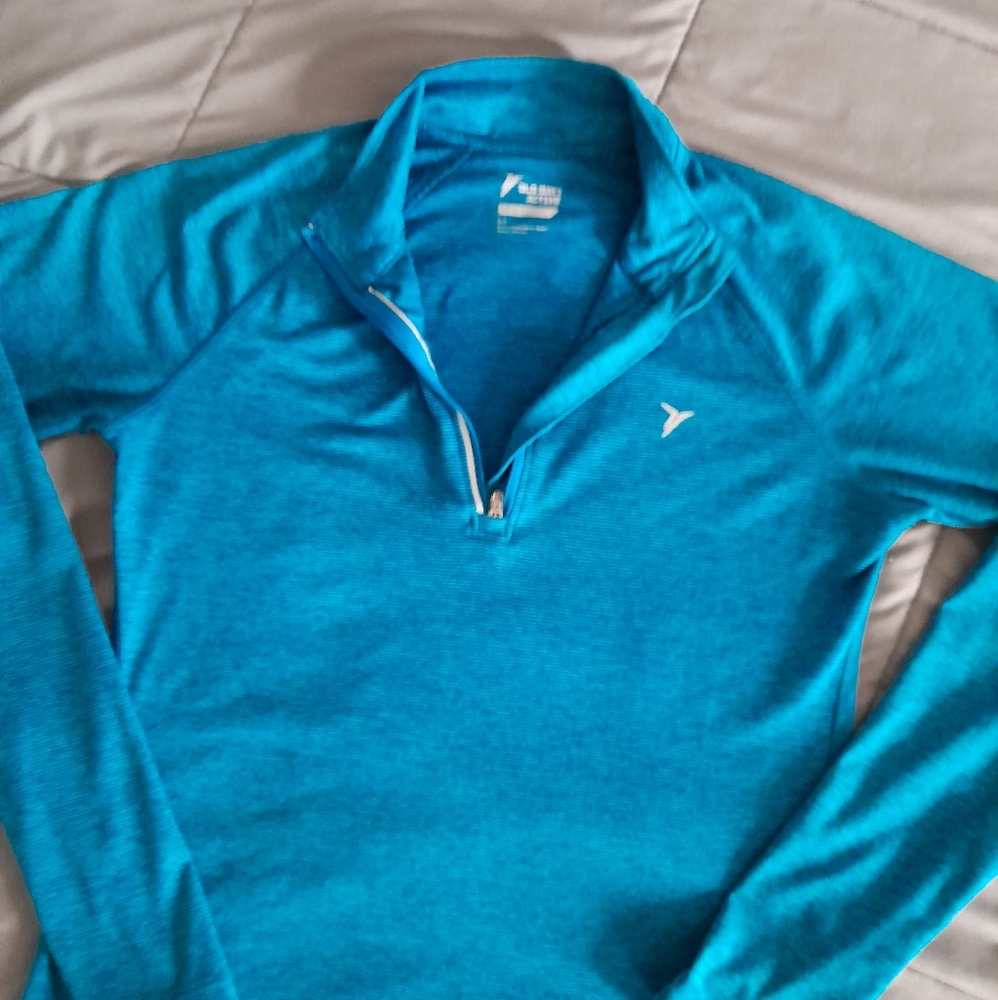 Old Navy turquoise training top - Picture 2 of 7